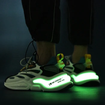 Muške cipele Proljeće 2021 Nova Obuća Muška Koreanska verzija Trend Debeli potplat Joker Cipele za odmor Povećati Super Vatru Tata Cipele