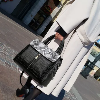 Real Cowhide2021 New Fashion One-shoulder Glasnik Large-capacity Bag Hit Color Wild High-quality 